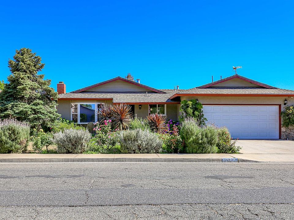 1st image of 12144 Kadota Ave