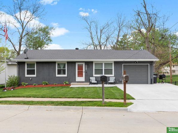 3210 N Main St, Elkhorn, NE 68022