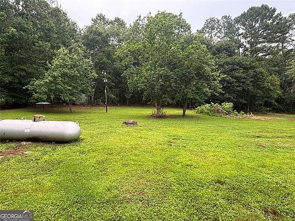 5th image of 115 Pineview Ln