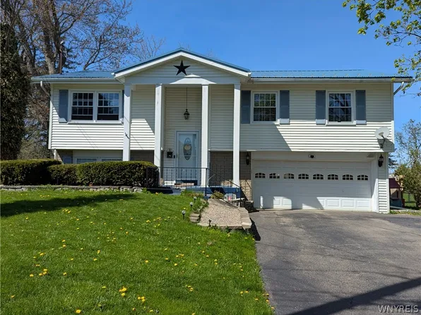 10 Liberty St, Perry, NY 14530