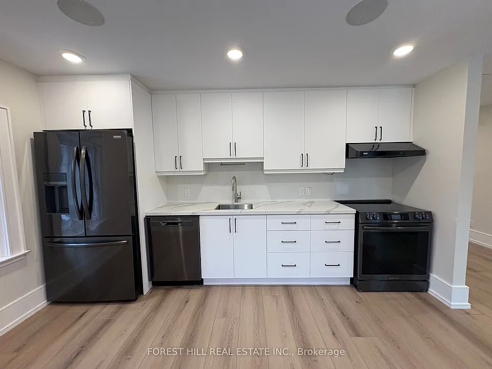 13 Thomas St #2