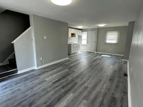 6828 Regent St, Philadelphia, PA 19142