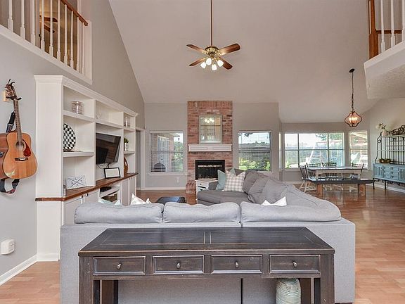 5th image of 418 Mill Place Ct