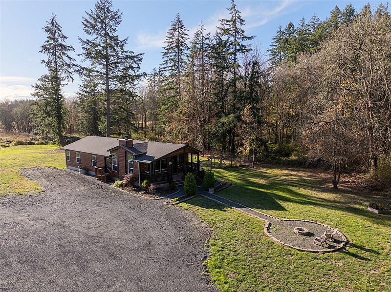 3rd image of 275 McLaughlin Road