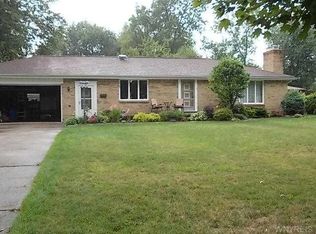 120 Woodlane Dr, Buffalo, NY 14224