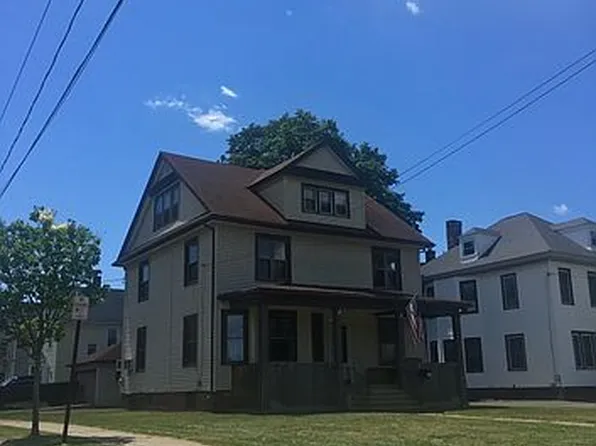 310 Grove St, Chicopee, MA 01020
