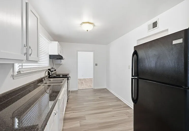 5545 Aragon Dr — Photo 8