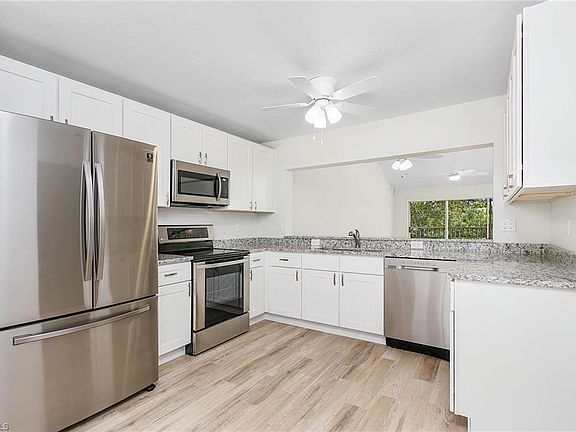 5th image of 188 Furse Lakes Cir APT 10