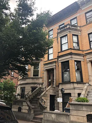 Rented by Longbrook Real Estate Capital LLC | media 5