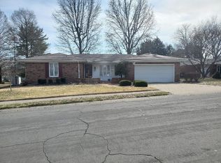 614 Harvard Dr, Edwardsville, IL 62025