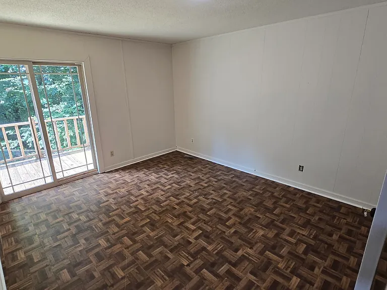 466 Hefner St — Photo 11
