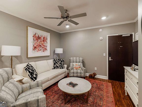 4th image of 250 Broad St #706