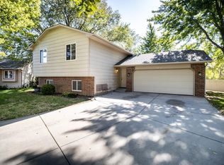 2402 Pembroke Ct, Augusta, KS 67010