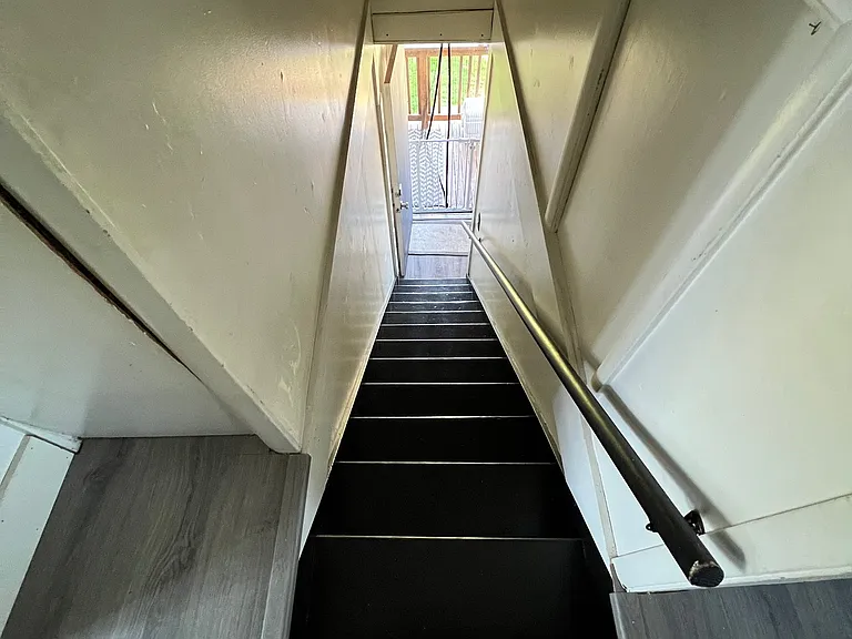 1002 Oakes Ave — Photo 19