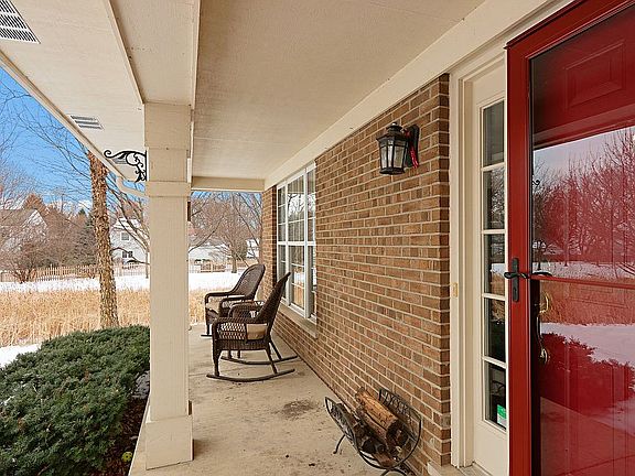 5th image of 5505 Medinah Ct