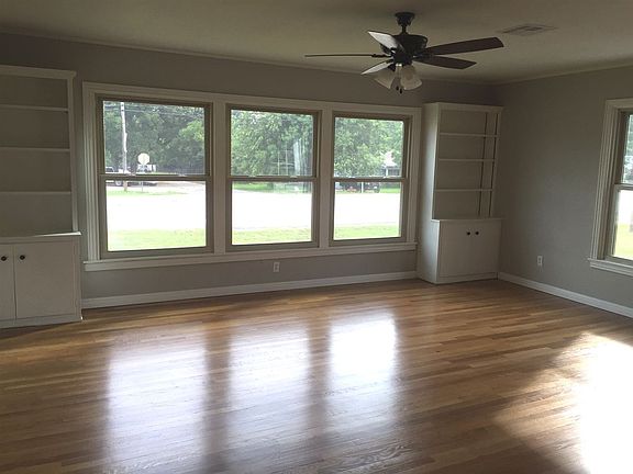 2nd image of 808 Avenue C