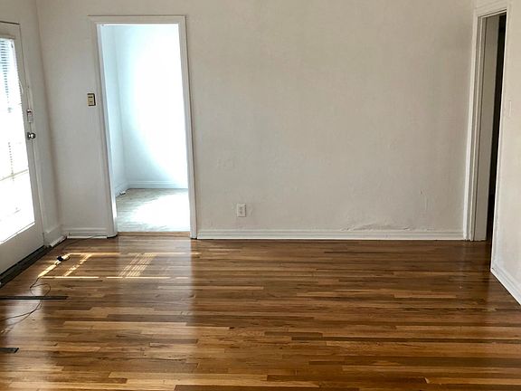 2nd image of 3950 W 8th St APT 201