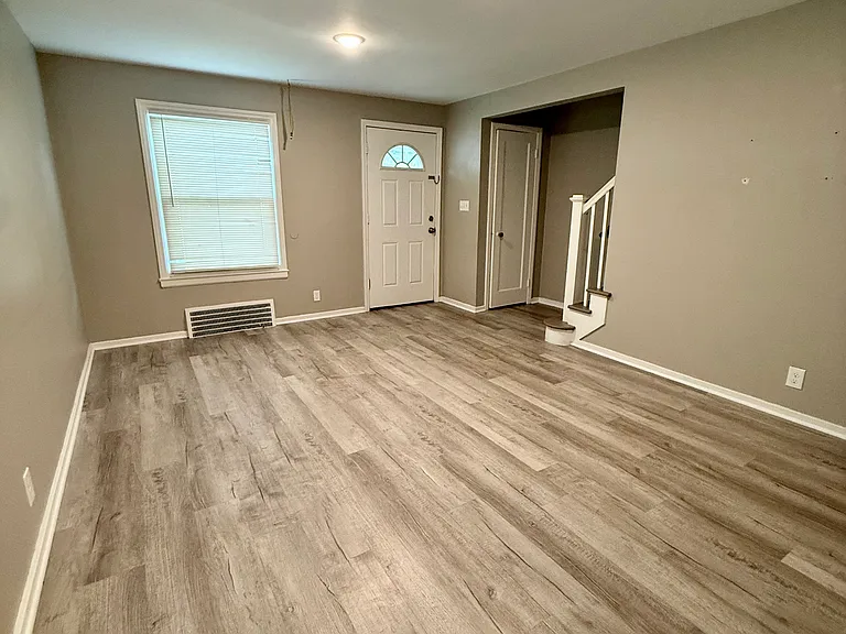 14014 Gramatan Ave — Photo 9