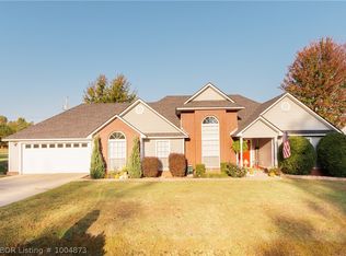 750 Country Club Dr, Greenwood, AR 72936