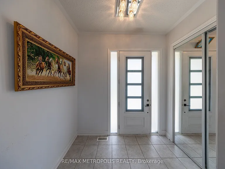 36 Michaelis St — Photo 5