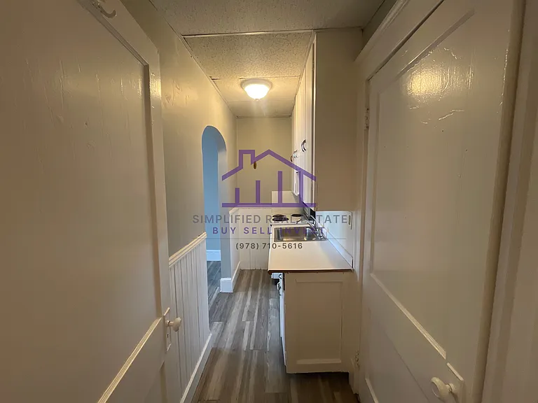 17 Jefferson St #10 — Photo 4