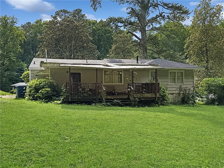 1668 Laurelwood Dr SW — Photo 18