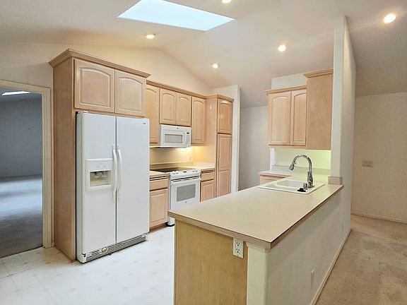 5th image of 101 Mockingbird Ln