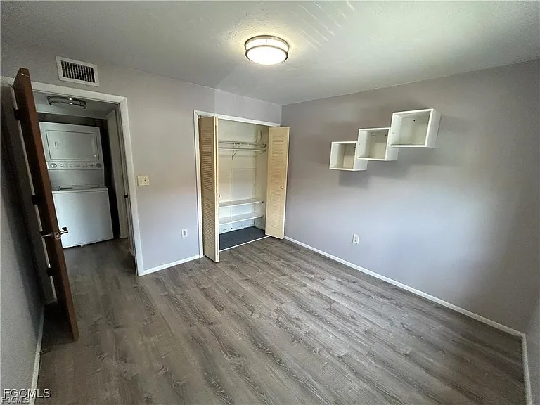 2690 Park Windsor Dr #601 — Photo 5
