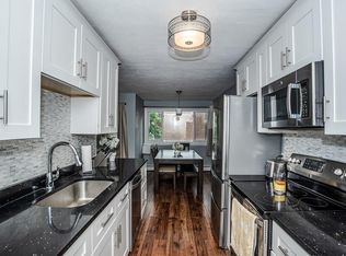 109 Walnut St APT 3, Stoughton, MA 02072