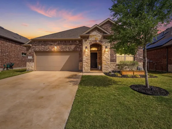 10709 Table Bluff St, Aubrey, TX 76227
