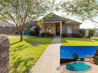 107 Hampshire St, Youngsville, LA 70592
