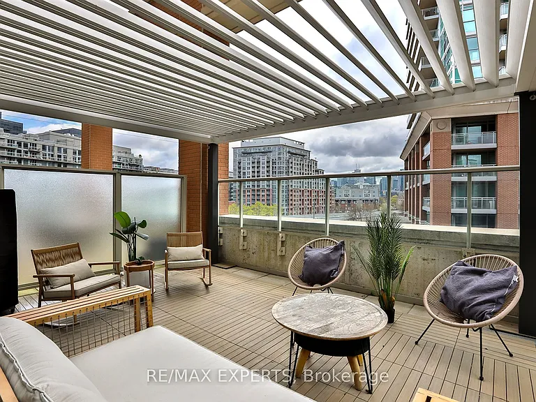 125 Western Battery Rd #404 — Photo 20