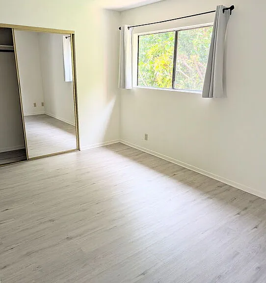 3988 Moore St #5 — Photo 9
