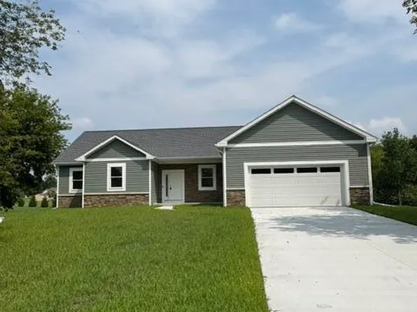 1311 Northwind Dr, Jackson, MI 49201