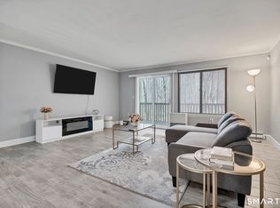 21 Hawthorn Ct #21, Cromwell, CT 06416