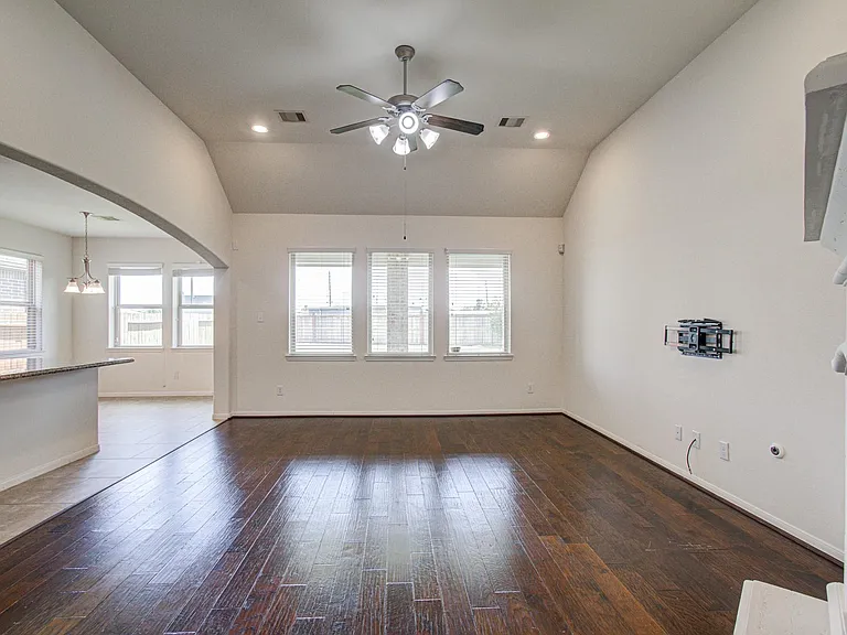 26831 Marble Lakes Dr — Photo 29