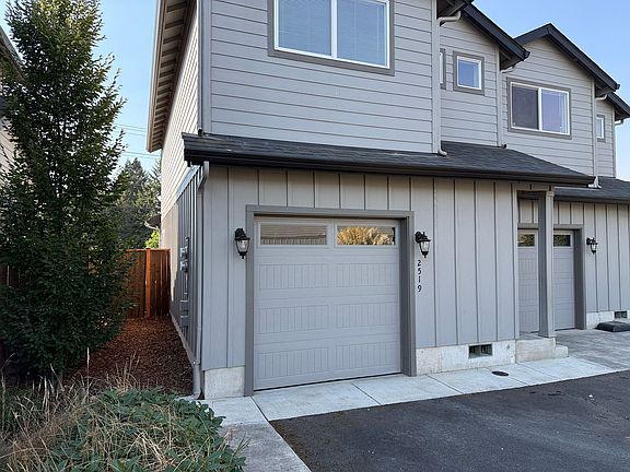 2nd image of 2519 Justine Ln