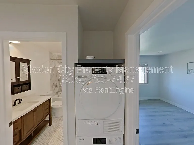 250 Ash Ave #C — Photo 10