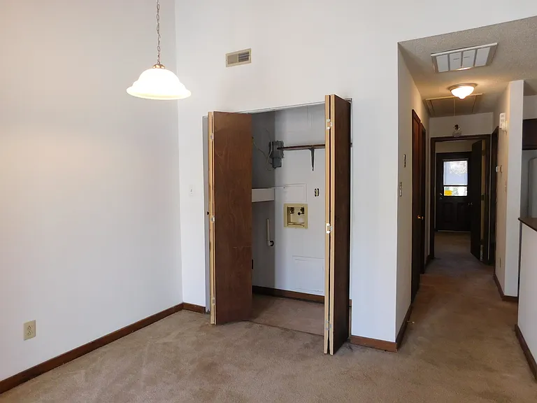1524 College Way — Photo 3