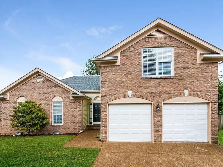 3540 Calais Cir — Photo 1