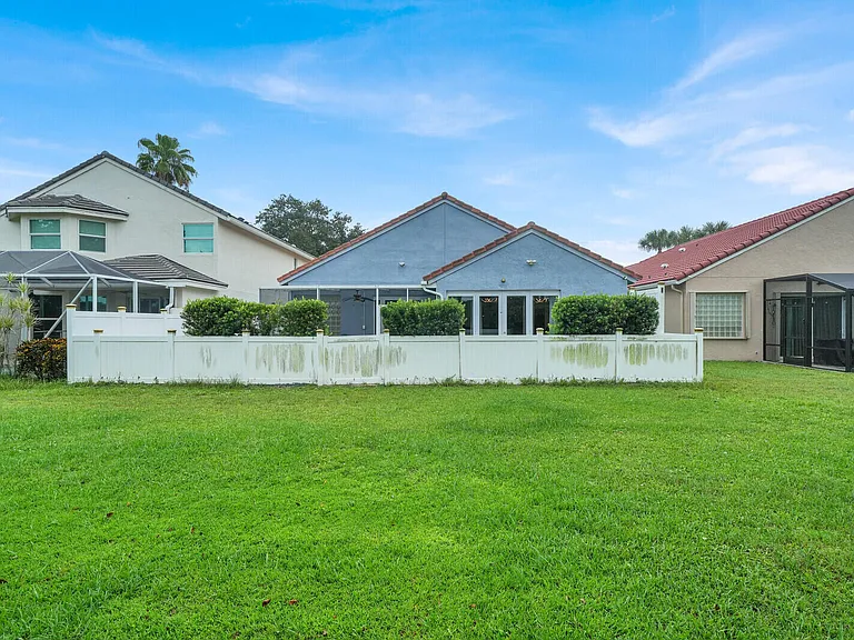 18453 Old Princeton Ln — Photo 43