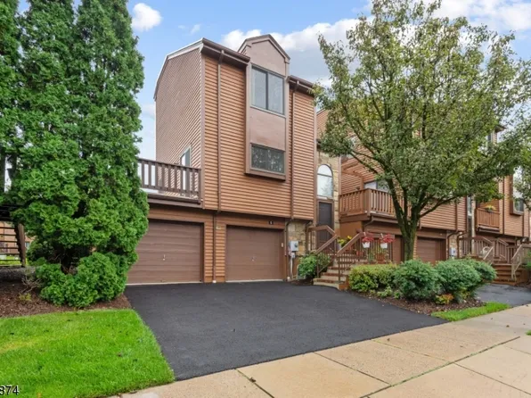 5 Powderhorn Dr, Rockaway Twp., NJ 07866