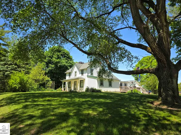 5544 Coldwater Rd, Columbiaville, MI 48421