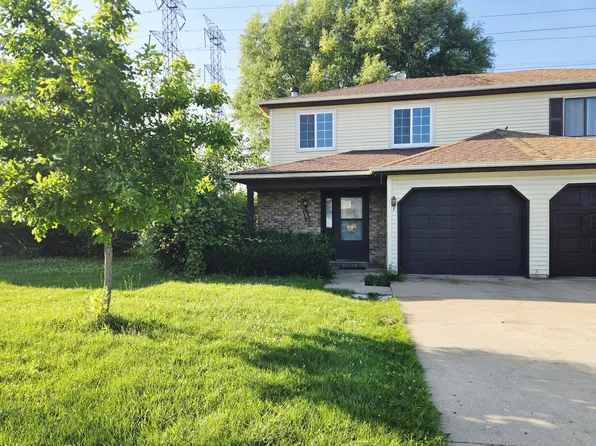 960 Autumn Ln, Aurora, IL 60505