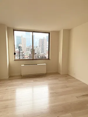 Rented by RELO REDAC INC. | media 20