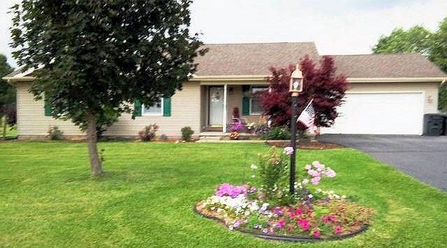 1st image of 127 Glenavy Dr