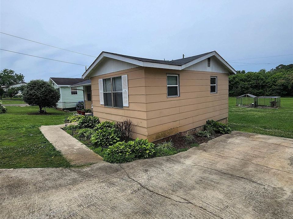 2nd image of 2108 Luke St