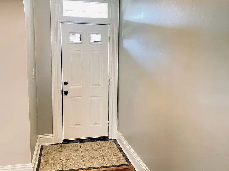 5783 McPherson Ave. — Photo 2