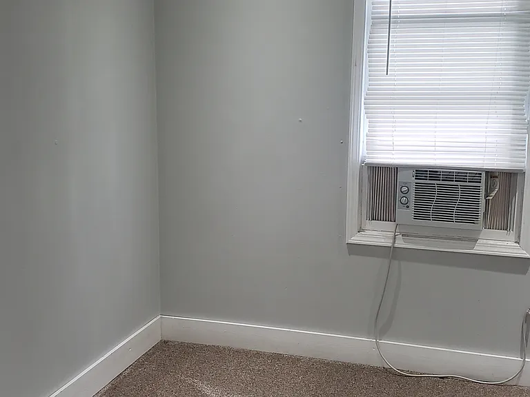 133 N Jackson St #2 — Photo 20