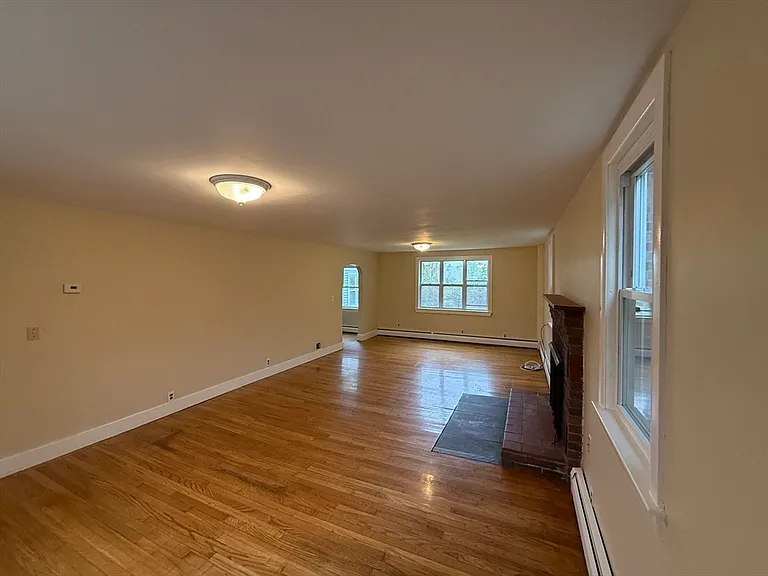 84 Emerald Rd #1 — Photo 11